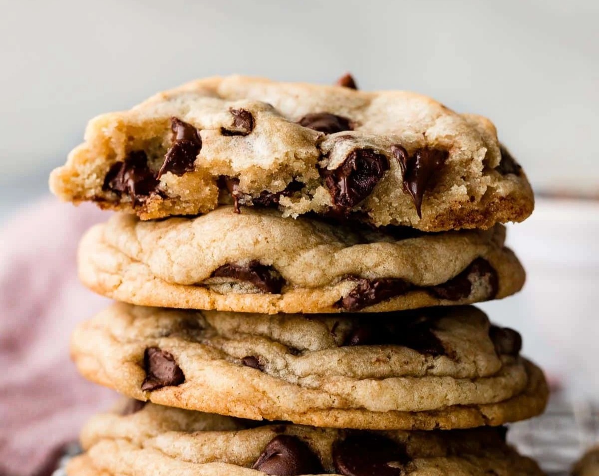 Chewy Chocolate Chip Cookies suggested serving