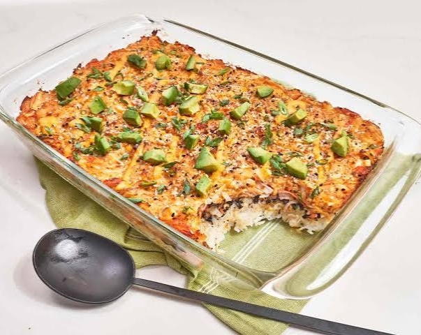Easy Creamy Sushi Bake Recipe suggested serving