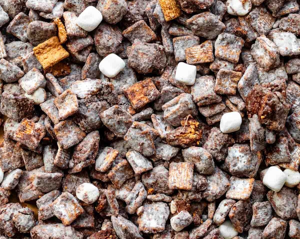 Smores Puppy Chow Recipe suggested serving