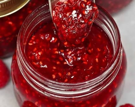 This easy raspberry jam recipe is a game changer top view