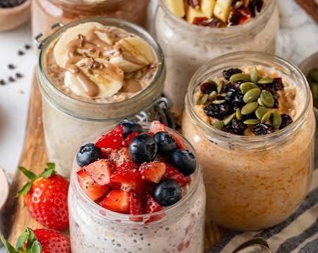 Easy overnight oats recipe for busy mornings top view